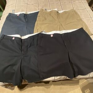 5 pair size 48 Dockets chino shorts